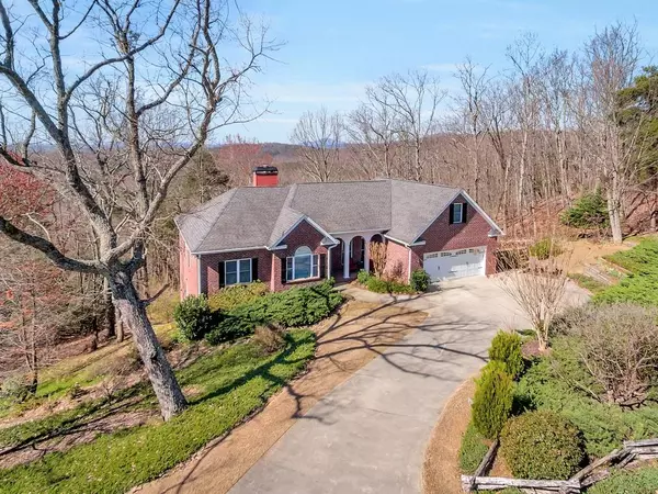 227 Little Eagle Mountain RD, Clarkesville, GA 30523