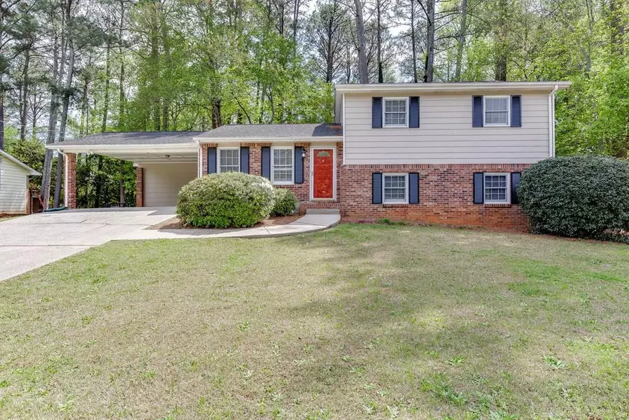 3046 HIDDEN DR, Lawrenceville, GA 30044