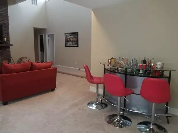 Stone Mountain, GA 30088,895 Martin RD