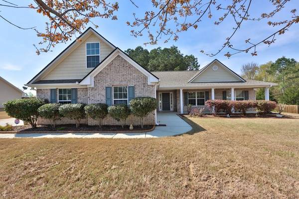 1306 Golden WAY, Loganville, GA 30052