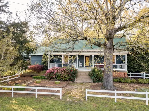 Maysville, GA 30558,105 W Ridgeway RD