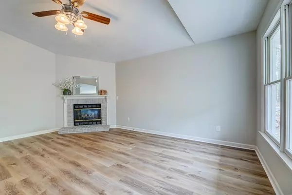 Hiram, GA 30141,186 Poole Bridge RD