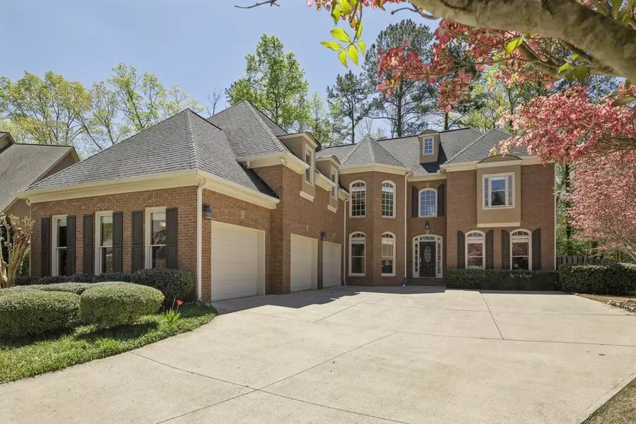 3870 Fort TRL NE, Roswell, GA 30075