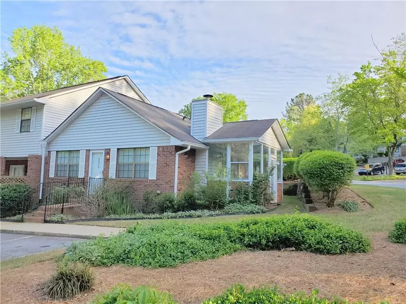 5972 Wintergreen RD, Norcross, GA 30093