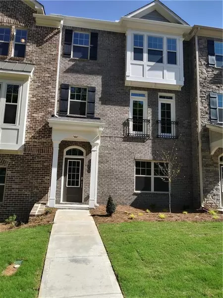 1005 Belle AVE #2, Roswell, GA 30076