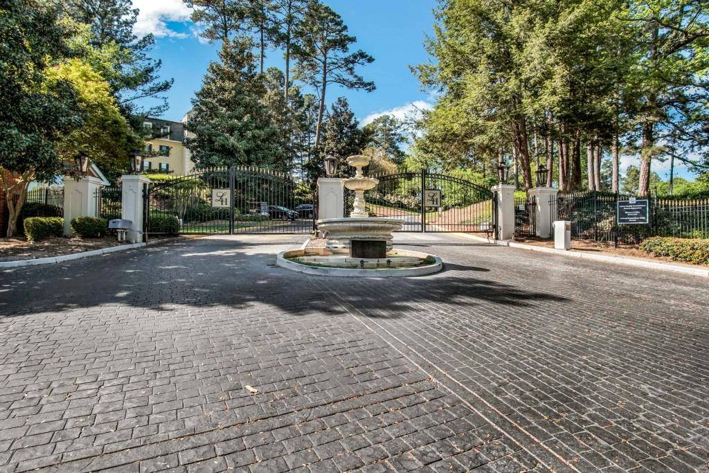 Atlanta, GA 30324,4204 Pine Heights DR NE