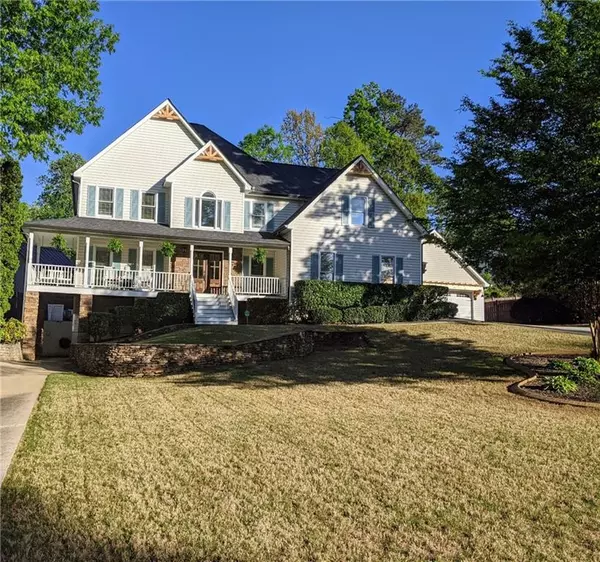 361 Carriage LN, Powder Springs, GA 30127