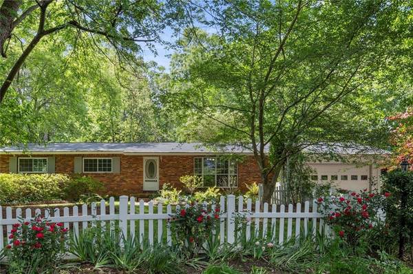 2594 Little John TRL SE, Marietta, GA 30067