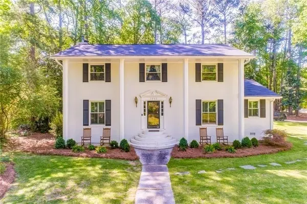 5005 Nesbit Ferry LN, Sandy Springs, GA 30350