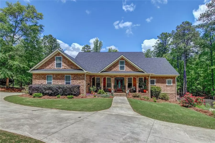 15 Cornish Trace DR, Covington, GA 30014