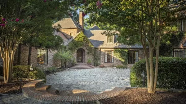 Atlanta, GA 30327,3645 Nancy Creek RD NW