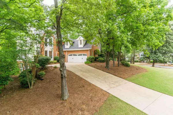 Alpharetta, GA 30005,2705 Lakewind CT