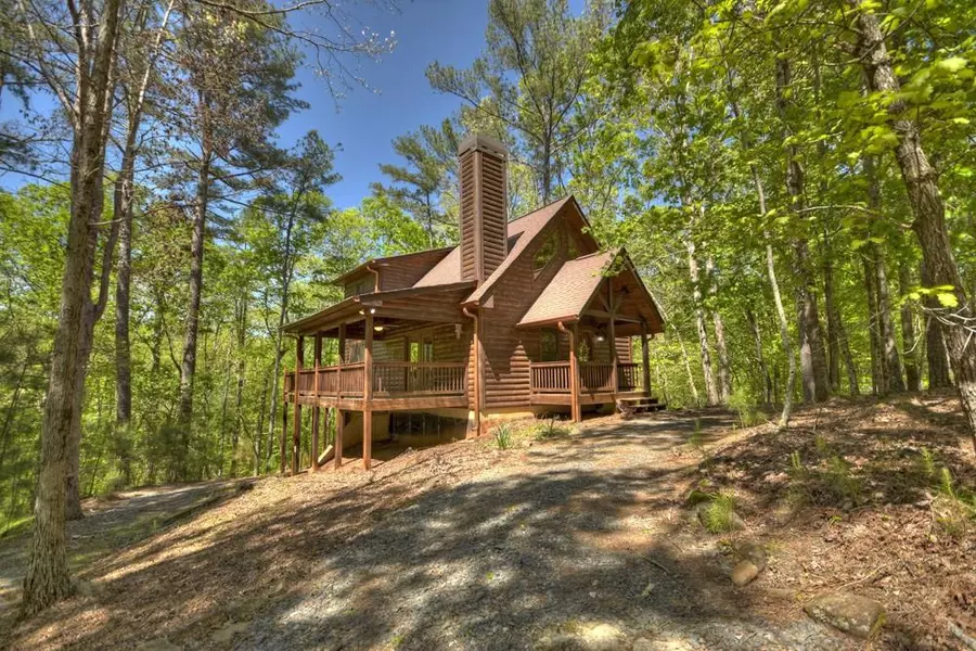 529 Newel DR, Ellijay, GA 30540