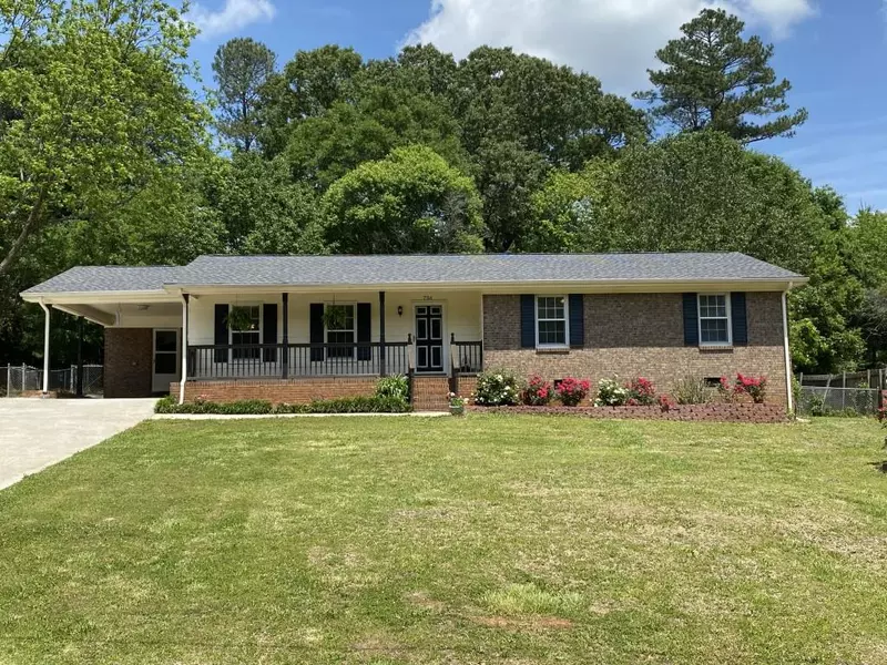 736 Country Club DR, Monroe, GA 30655