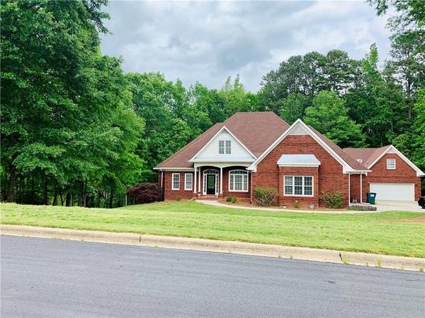 65 Mockingbird LN, Oxford, GA 30054