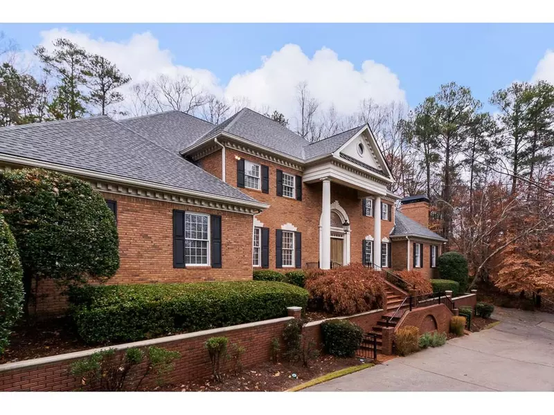 805 Crest Valley DR, Sandy Springs, GA 30327