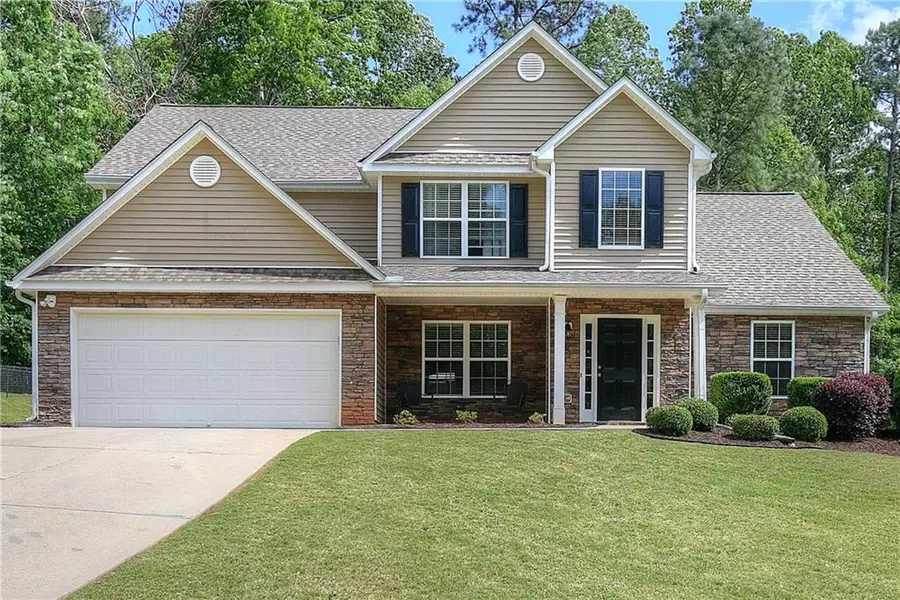 3176 Oak Ridge Lane LN, Loganville, GA 30052