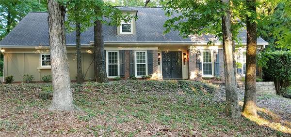 70 Martin Point CT, Roswell, GA 30076