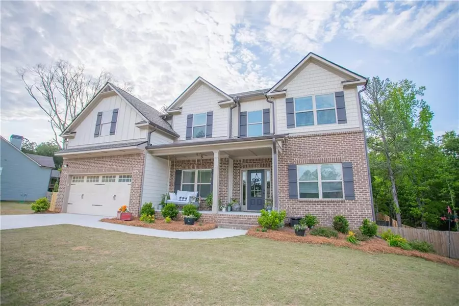 1834 Cedar Oaks LN, Oxford, GA 30054