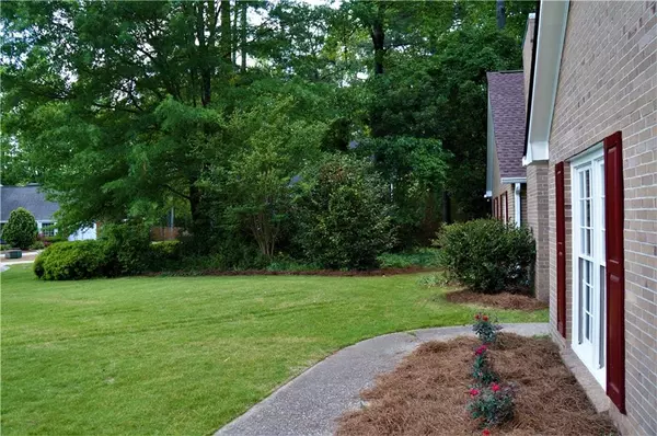 Marietta, GA 30064,860 Trailside LN SW