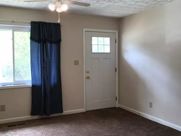 Smyrna, GA 30082,575 Cobb CIR SE