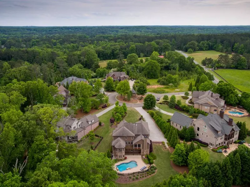 220 Five Oaks Farm, Milton, GA 30004
