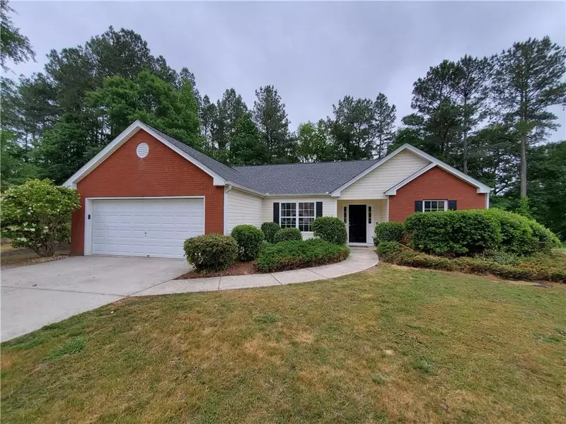 592 Crestbend LN, Powder Springs, GA 30127