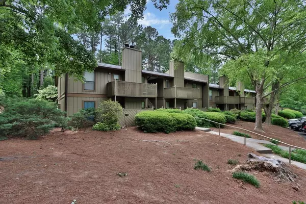 Dunwoody, GA 30338,906 Dunbar DR