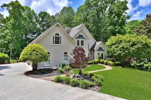 Roswell, GA 30075,520 TRAILSIDE CT