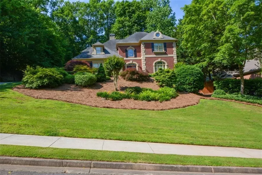 445 Abbeywood DR, Roswell, GA 30075