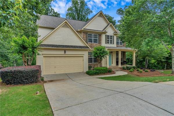 1010 Island Bluff LN, Buford, GA 30518