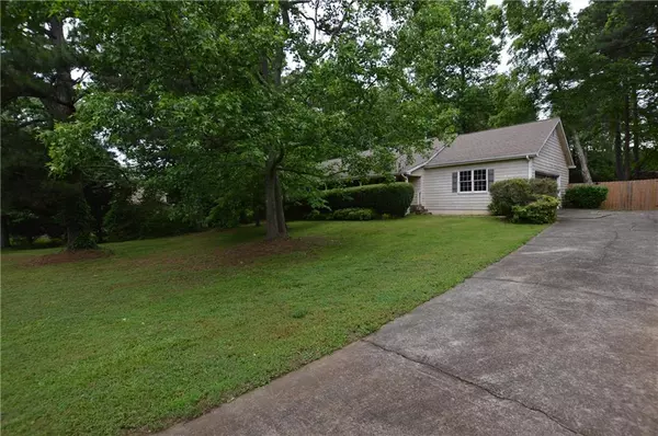 1630 Commonwealth TRL, Cumming, GA 30041