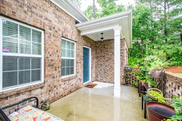 Stone Mountain, GA 30087,323 VILLA PARK CIR #27