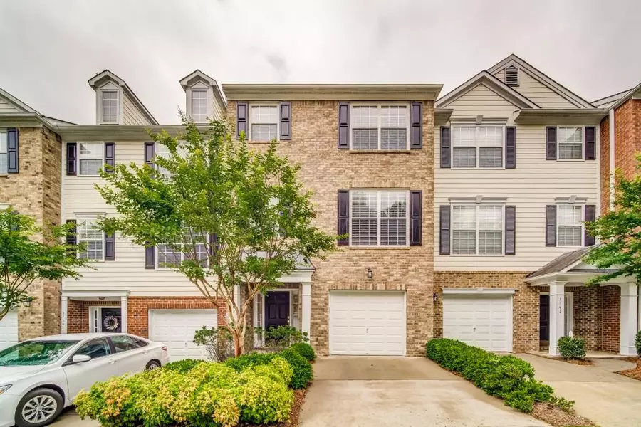 3762 Chattahoochee Summit DR, Atlanta, GA 30339