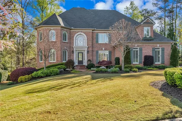 2225 Lake Shore LNDG, Alpharetta, GA 30005