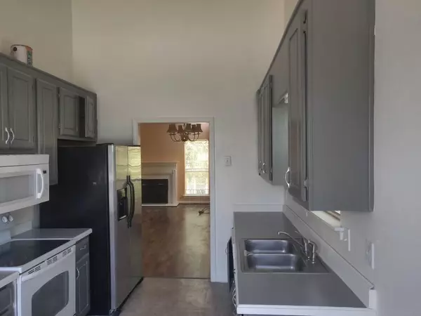 Atlanta, GA 30349,4004 Robin CIR