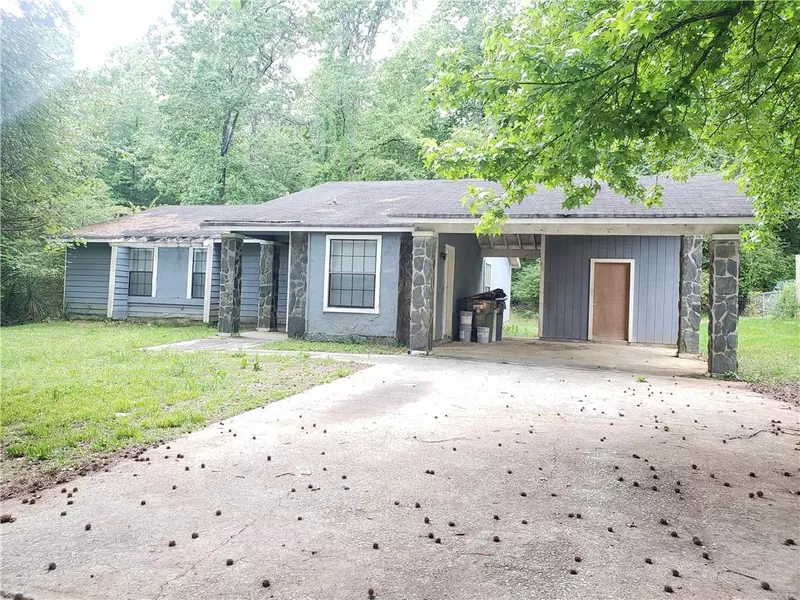 420 Mary Erna DR, Fairburn, GA 30213