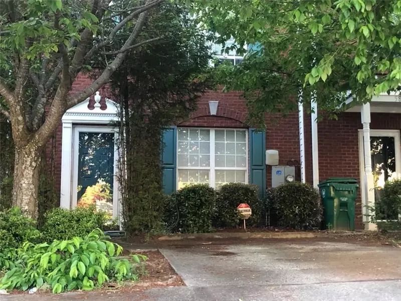 5871 Strathmoor Manor CIR, Lithonia, GA 30058