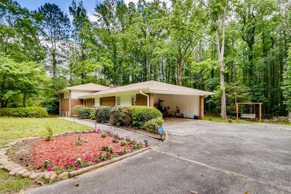 452 Lakeshore DR, Fayetteville, GA 30214