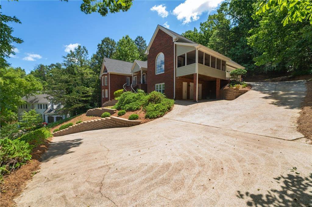 Marietta, GA 30066,4710 E Forest Peak