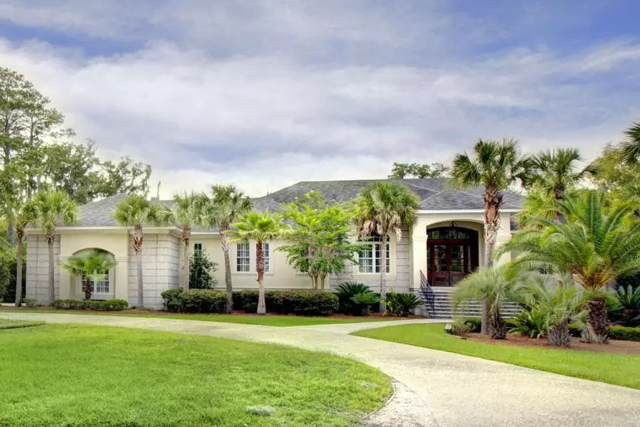 103 Hawkins LN, St. Simons, GA 31522