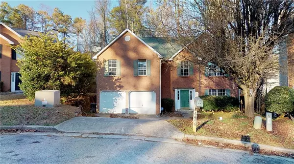 6486 Carriage LN, Stone Mountain, GA 30087