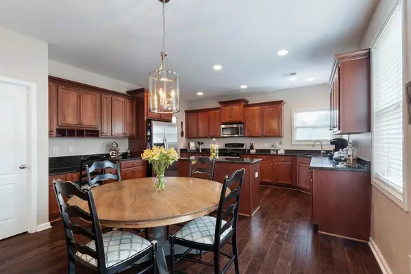 Woodstock, GA 30188,204 Amylou CIR