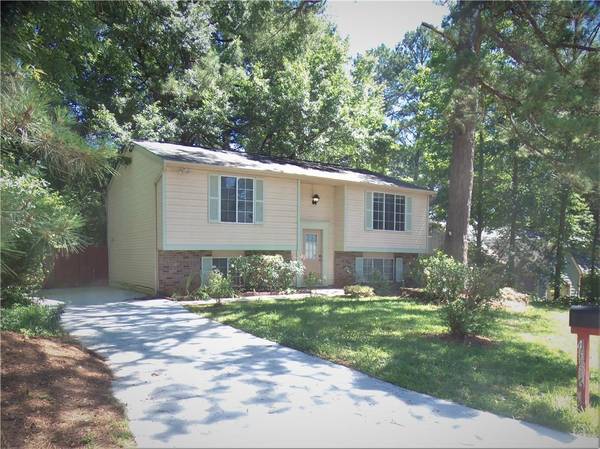 4756 White Oak TRL, Stone Mountain, GA 30088