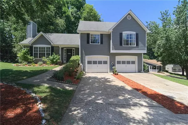 917 Rose Creek TRL, Woodstock, GA 30189