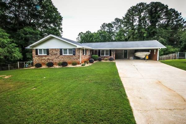 4903 Golden CIR, Mableton, GA 30126