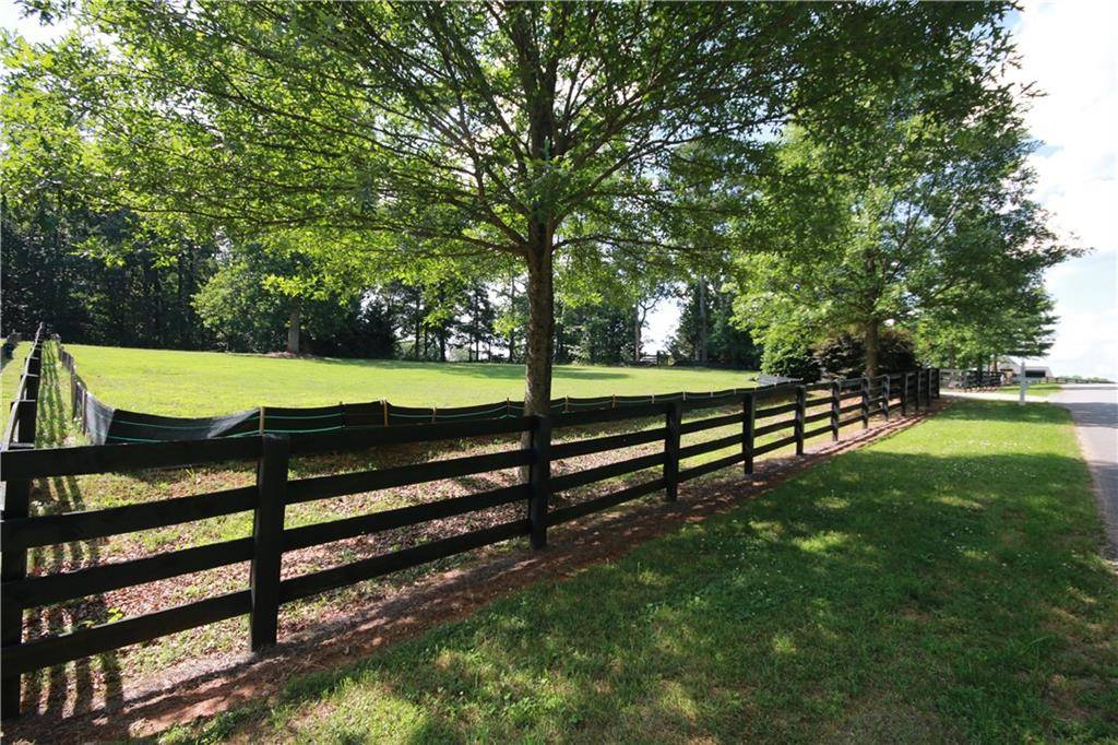 104 Trinity Hollow DR, Canton, GA 30115