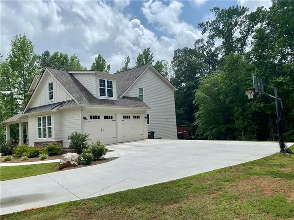 Canton, GA 30115,369 Marvin Land LN