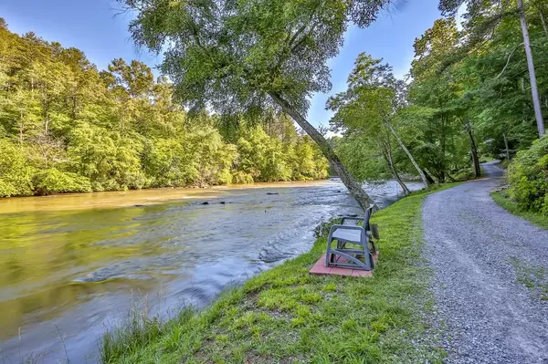 Ellijay, GA 30540,441 River RD