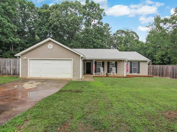 205 Ravenwood CT, Bethlehem, GA 30620